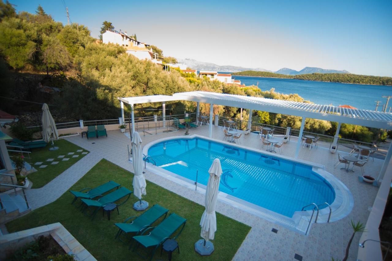Oasis Hotel Perigiali Exteriör bild