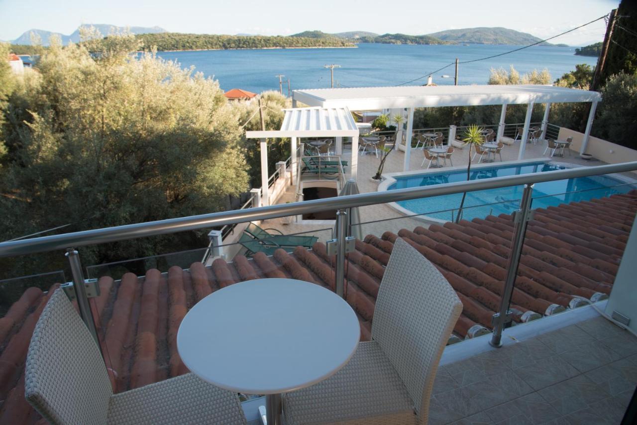 Oasis Hotel Perigiali Exteriör bild